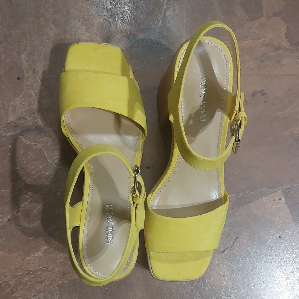 Nine Wesr Stylish Yellow Platform Sandals - Picture 4 of 4